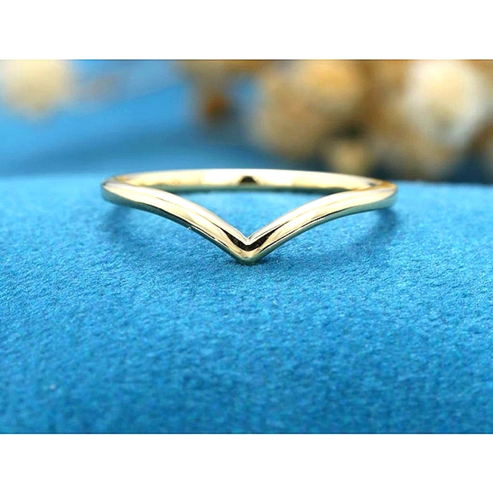 NEW 14k Gold Plated 925 Sterling Silver V Shape Chevron‎ Band Ring, Size 7